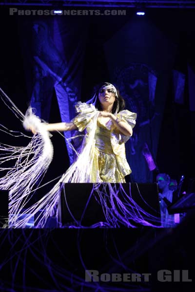BJORK - 2007-08-26 - SAINT CLOUD - Domaine National - Grande Scene - 